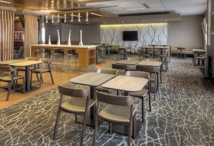 Springhill Suites Anchorage University Lake