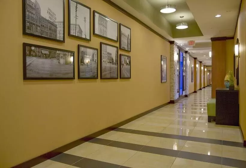 Fairfield Inn And Suites By Marriott Montgomery Eastchase