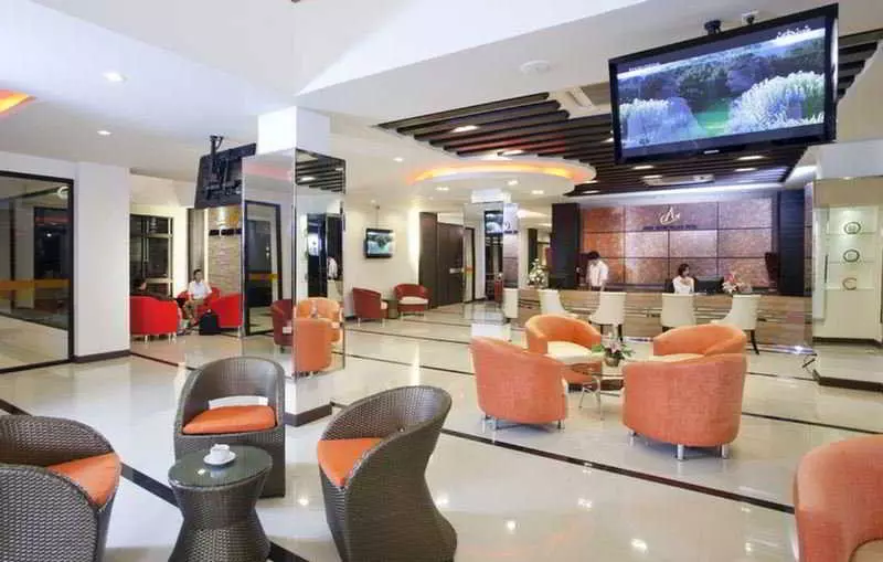 Отель Ayara Grand Palace