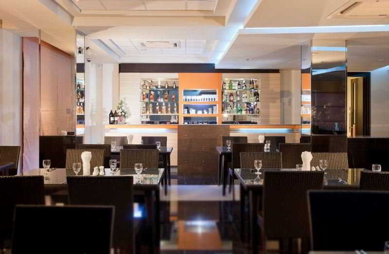 בית מלון כפרי Ayara Grand Palace