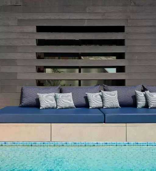 Отель Catalonia Gran Via Bcn