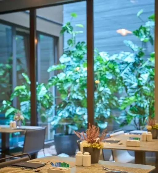 Отель Catalonia Gran Via Bcn