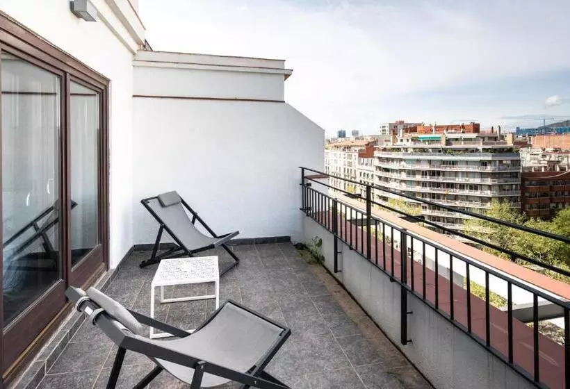 Отель Catalonia Gran Via Bcn