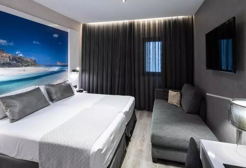 Отель Catalonia Gran Via Bcn