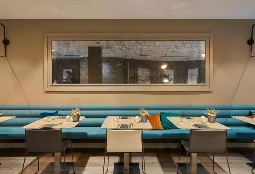 Отель Catalonia Gran Via Bcn