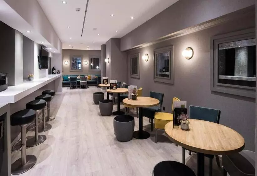 Отель Catalonia Gran Via Bcn