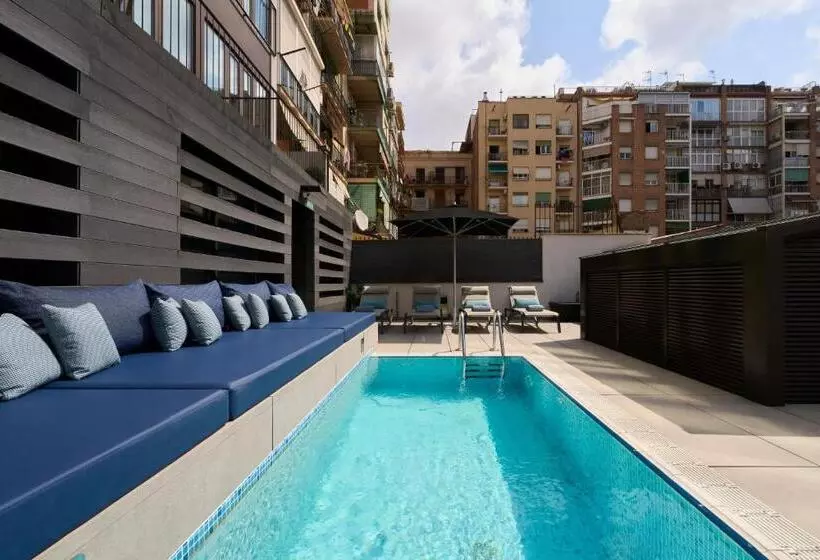 Отель Catalonia Gran Via Bcn