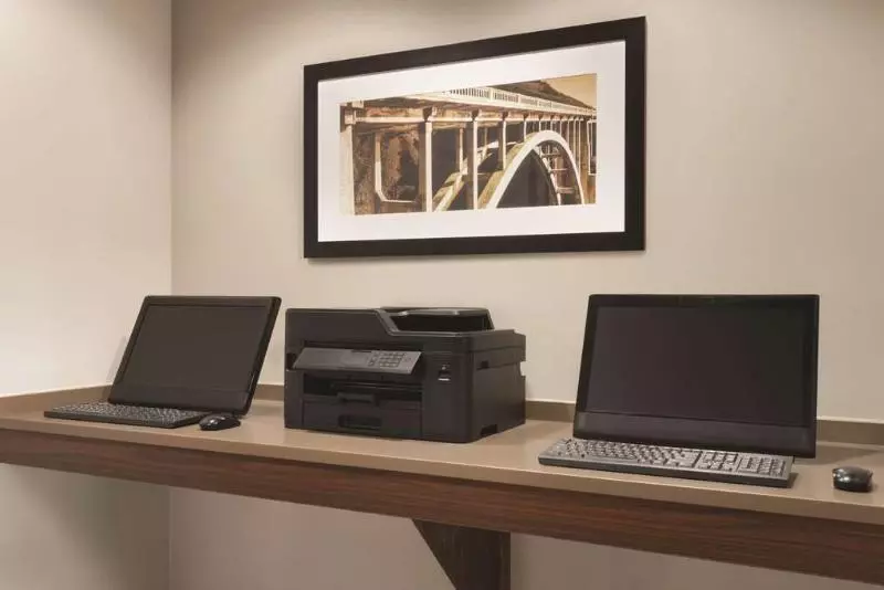 Отель Country Inn & Suites By Radisson, Marinette, Wi