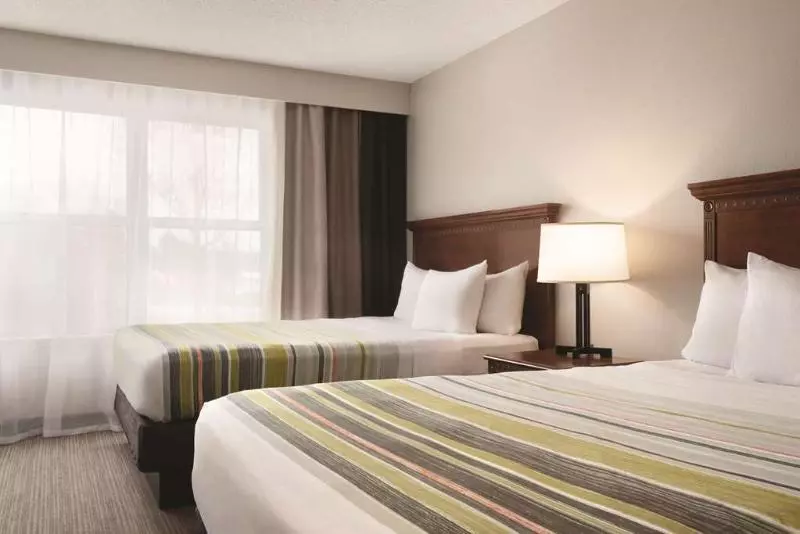 Отель Country Inn & Suites By Radisson, Marinette, Wi