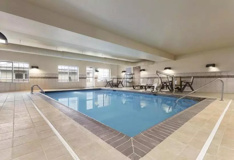 호텔 Country Inn & Suites By Radisson St. Peters Mo