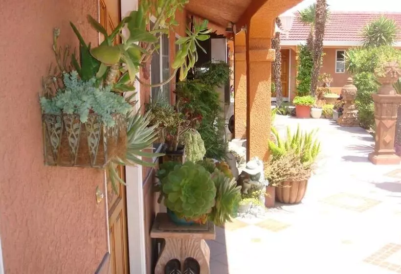 酒店 Economy Inn Los Banos