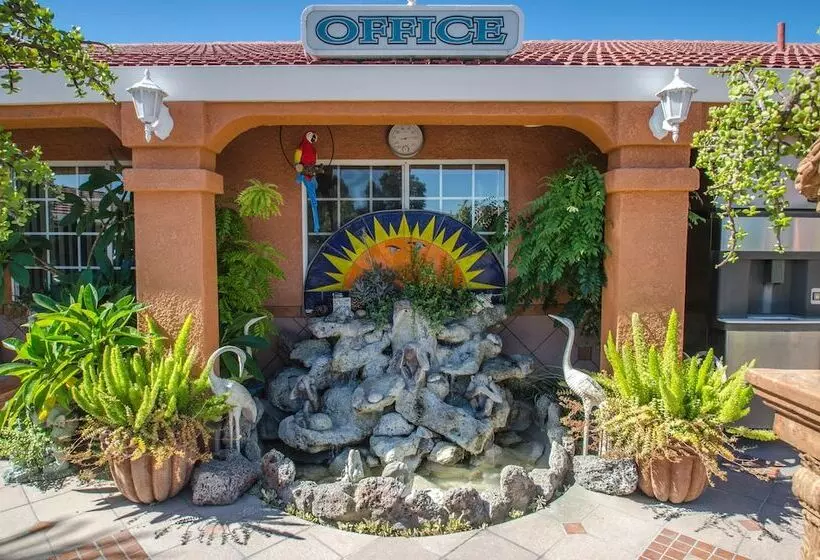 酒店 Economy Inn Los Banos