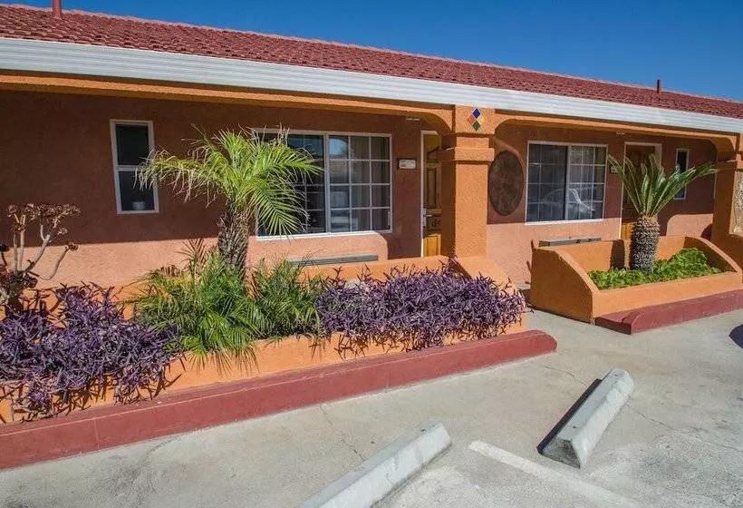 酒店 Economy Inn Los Banos