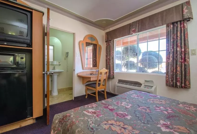 酒店 Economy Inn Los Banos