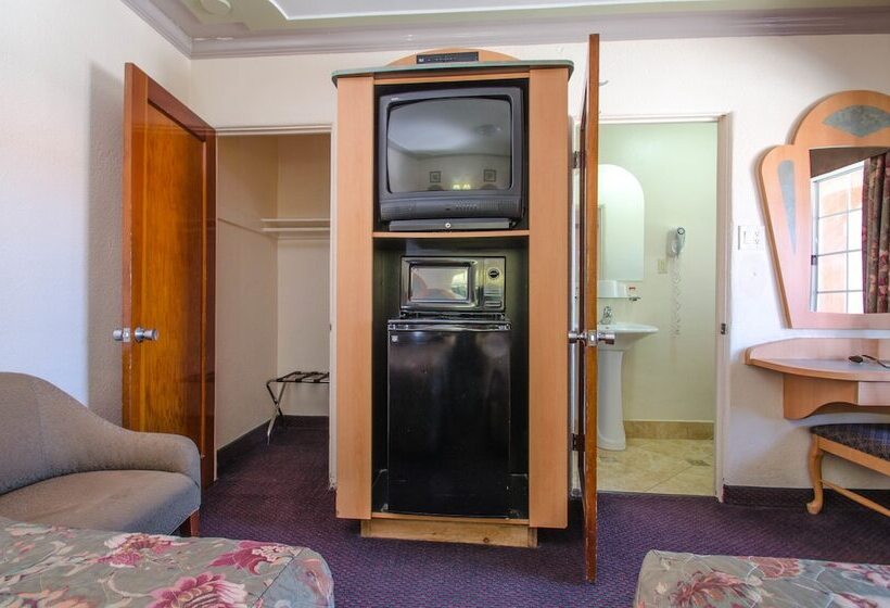 酒店 Economy Inn Los Banos