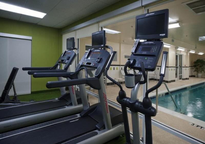 فندق Fairfield Inn & Suites By Marriott Tallahassee Central