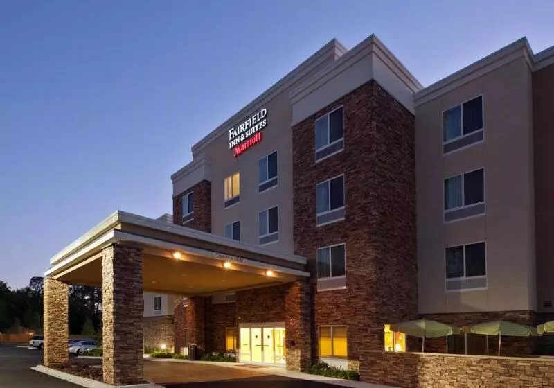 ホテル Fairfield Inn & Suites By Marriott Tallahassee Central