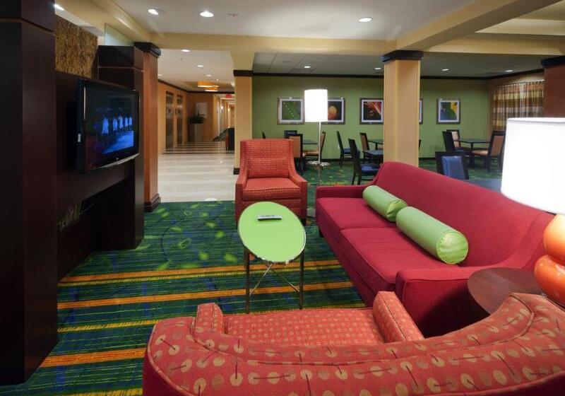 فندق Fairfield Inn & Suites By Marriott Tallahassee Central