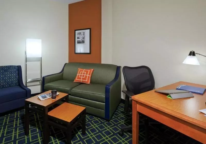 ホテル Fairfield Inn & Suites By Marriott Tallahassee Central