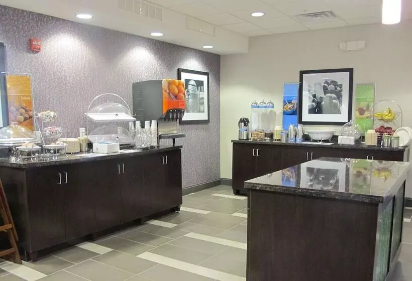 酒店 Hampton Inn By Hilton Leesville Fort Johnson