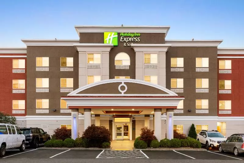 فندق Holiday Inn Express & Suites Klamath Falls Central, An Ihg