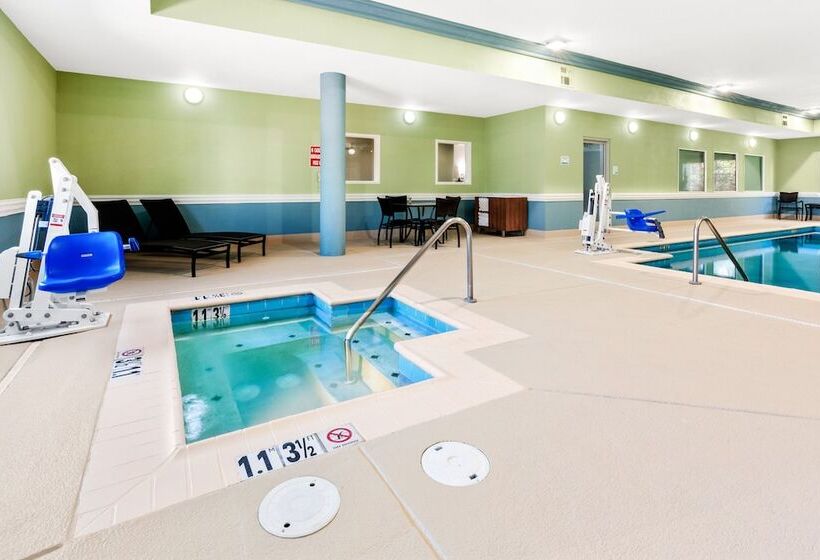 Отель Holiday Inn Express & Suites Klamath Falls Central, An Ihg