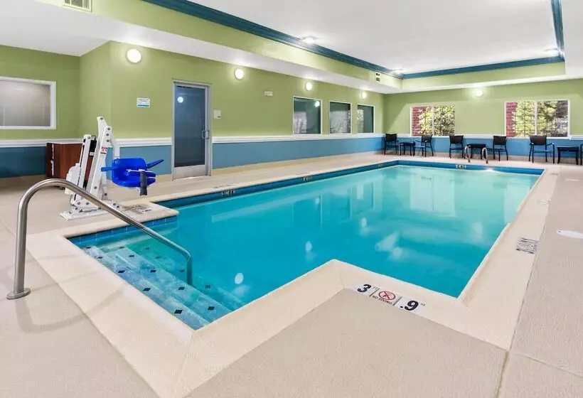 فندق Holiday Inn Express & Suites Klamath Falls Central, An Ihg