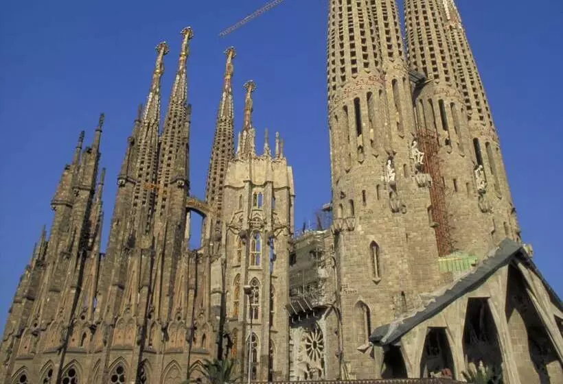 هتل Ibis Barcelona Centro