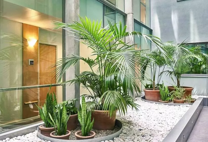 هتل Ibis Barcelona Centro