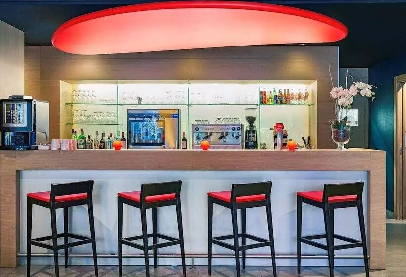 هتل Ibis Barcelona Centro