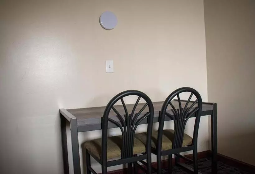 ホテル Inn Of Lenoir Motor Lodge