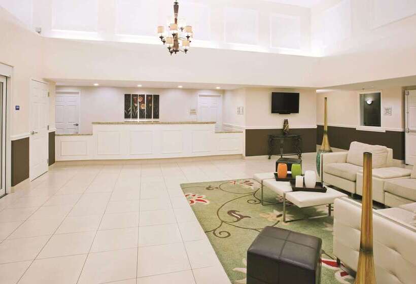 فندق La Quinta By Wyndham Fowler