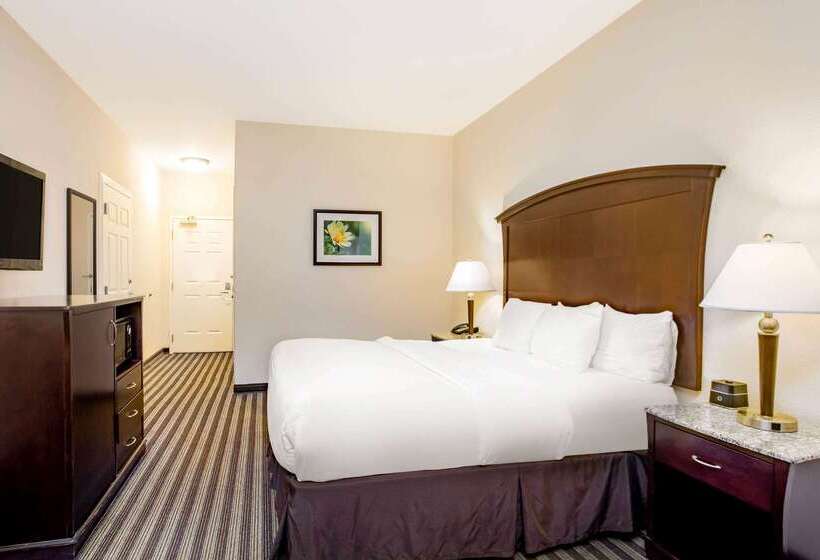 فندق La Quinta By Wyndham Fowler