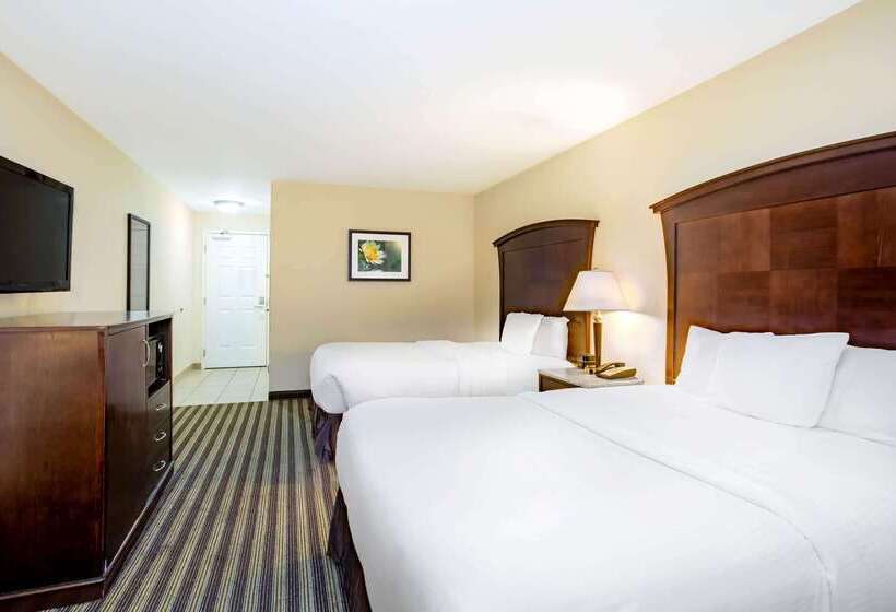 فندق La Quinta By Wyndham Fowler