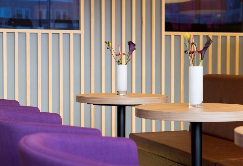 בית מלון כפרי Park Inn By Radisson Amsterdam Airport Schiphol