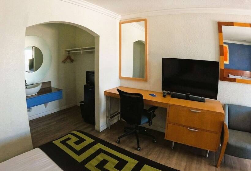 Отель Ridgecrest An Extended Stay Studios