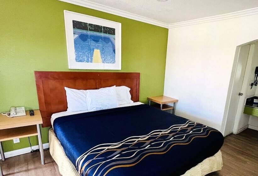 Отель Ridgecrest An Extended Stay Studios