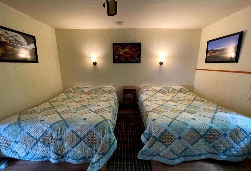 酒店 The Riverside Inn