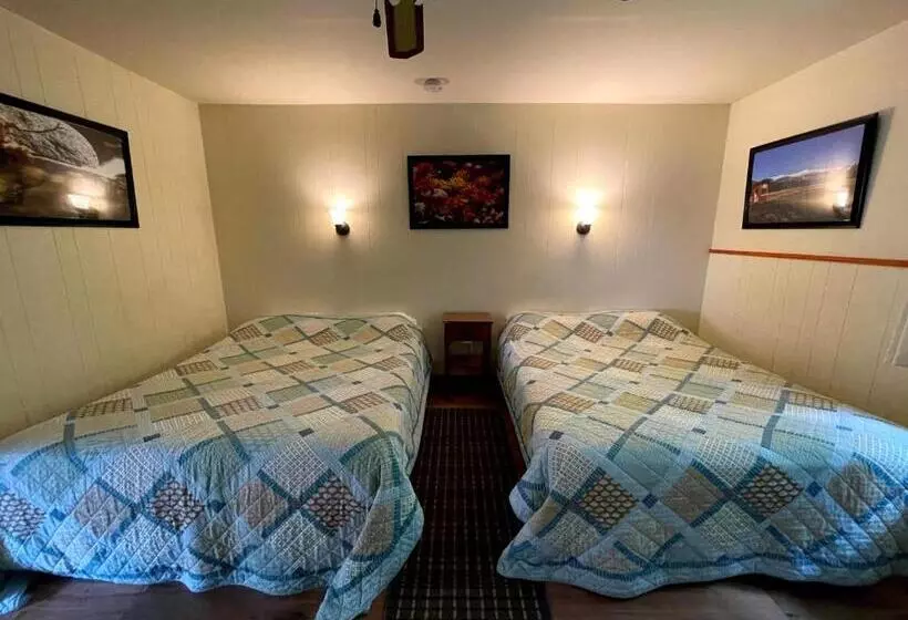 酒店 The Riverside Inn