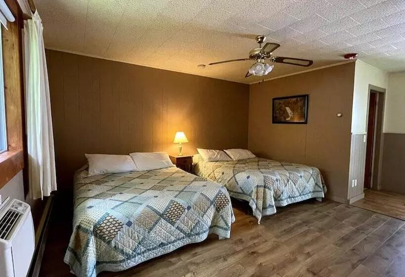 酒店 The Riverside Inn