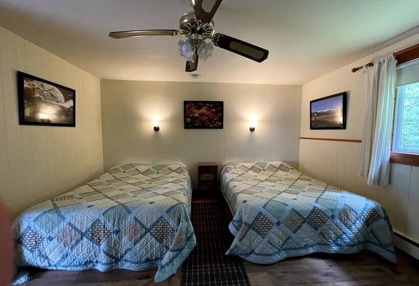 酒店 The Riverside Inn