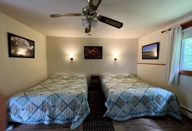 酒店 The Riverside Inn