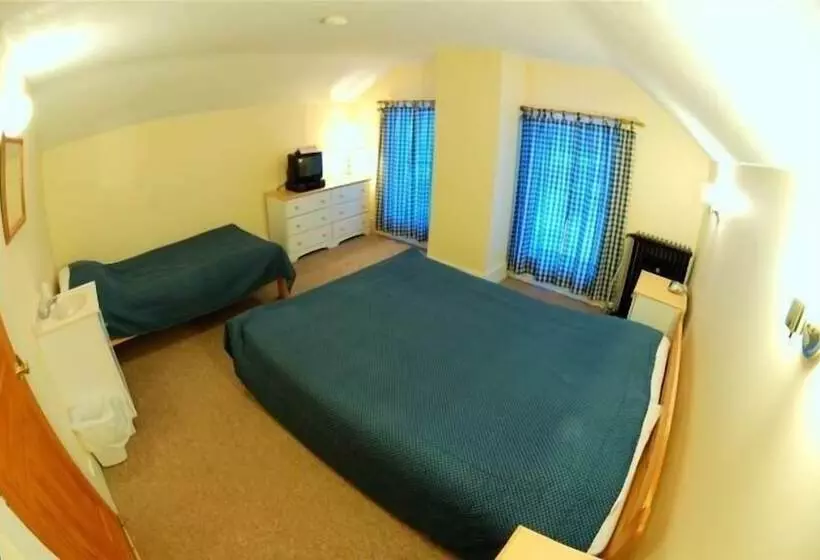 酒店 The Riverside Inn