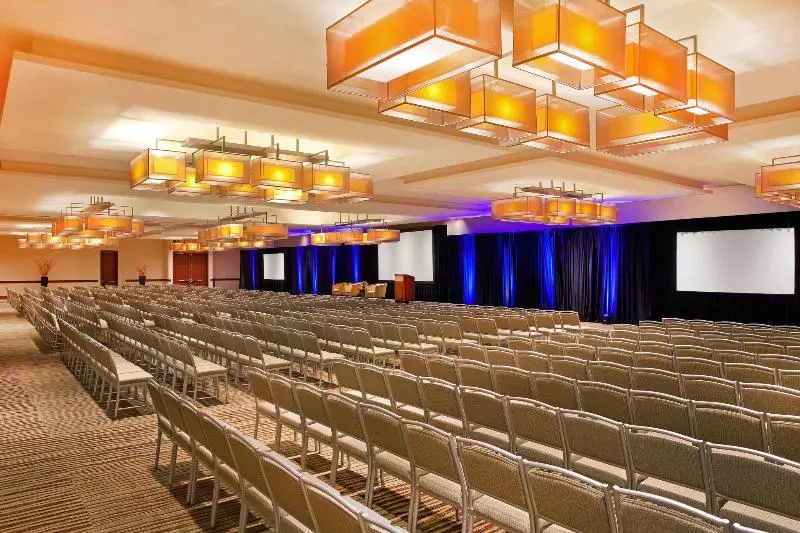 فندق The Westin Washington Dulles Airport