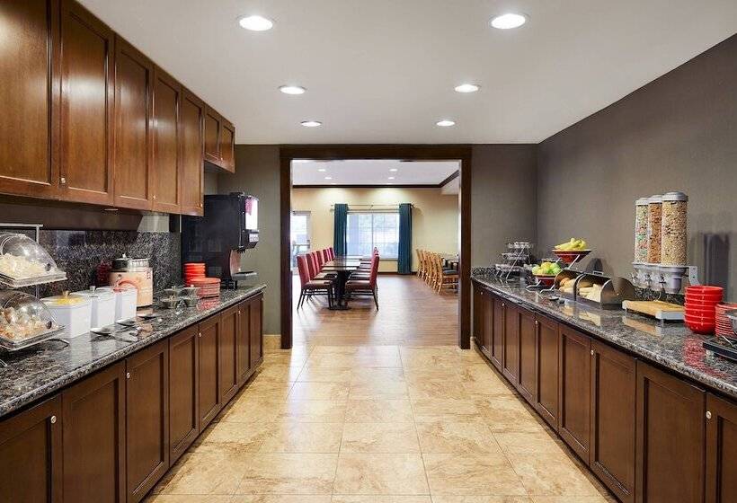 فندق Towneplace Suites By Marriott Midland