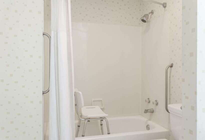 酒店 Travelodge By Wyndham Seymour