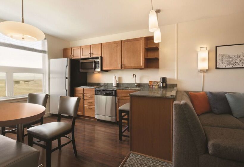 Hyatt House Denver Airport