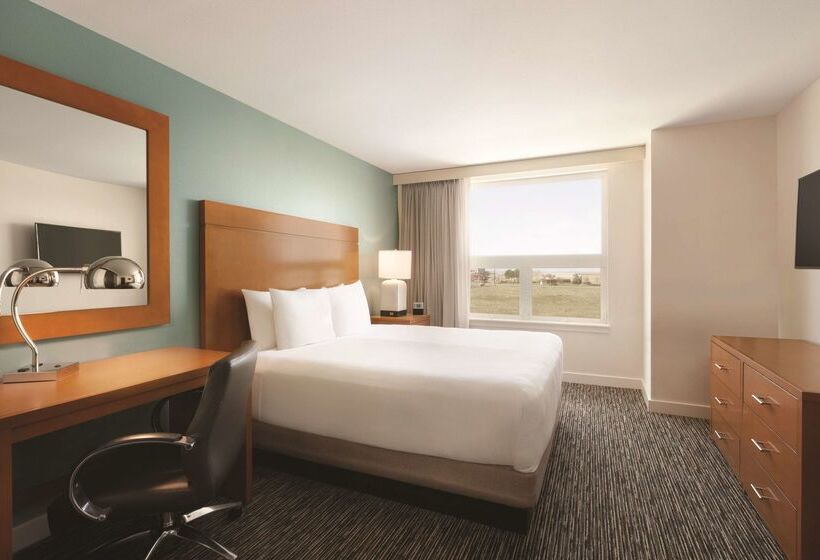 Hyatt House Denver Airport