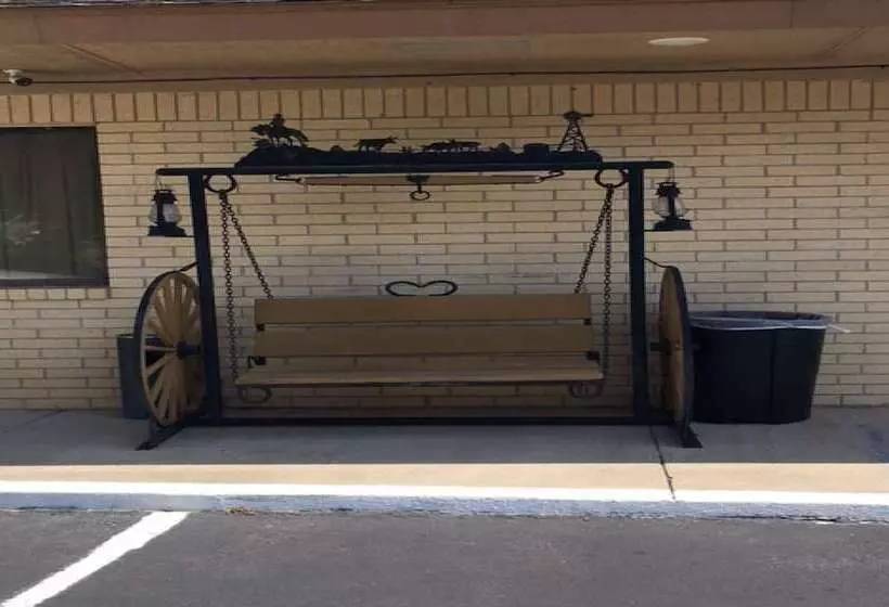 מוטל Hebbronville Executive Inn