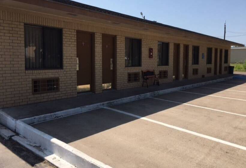 Мотель Hebbronville Executive Inn